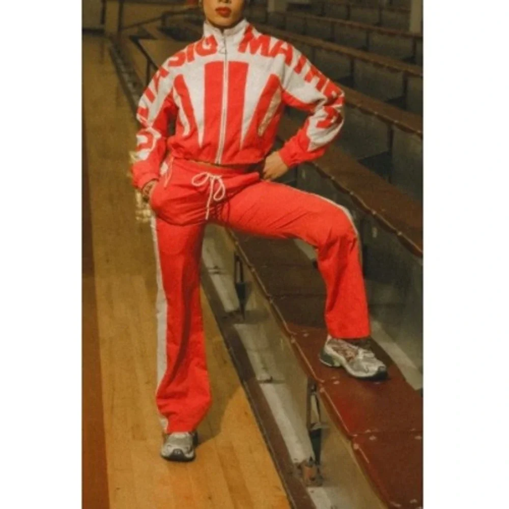 Her Sista's Closet Women's Red 1913 Yard Runner Track Jacket Size M NWT‎